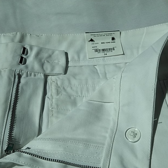 Stylus shorts by J C Penny - Picture 2 of 3